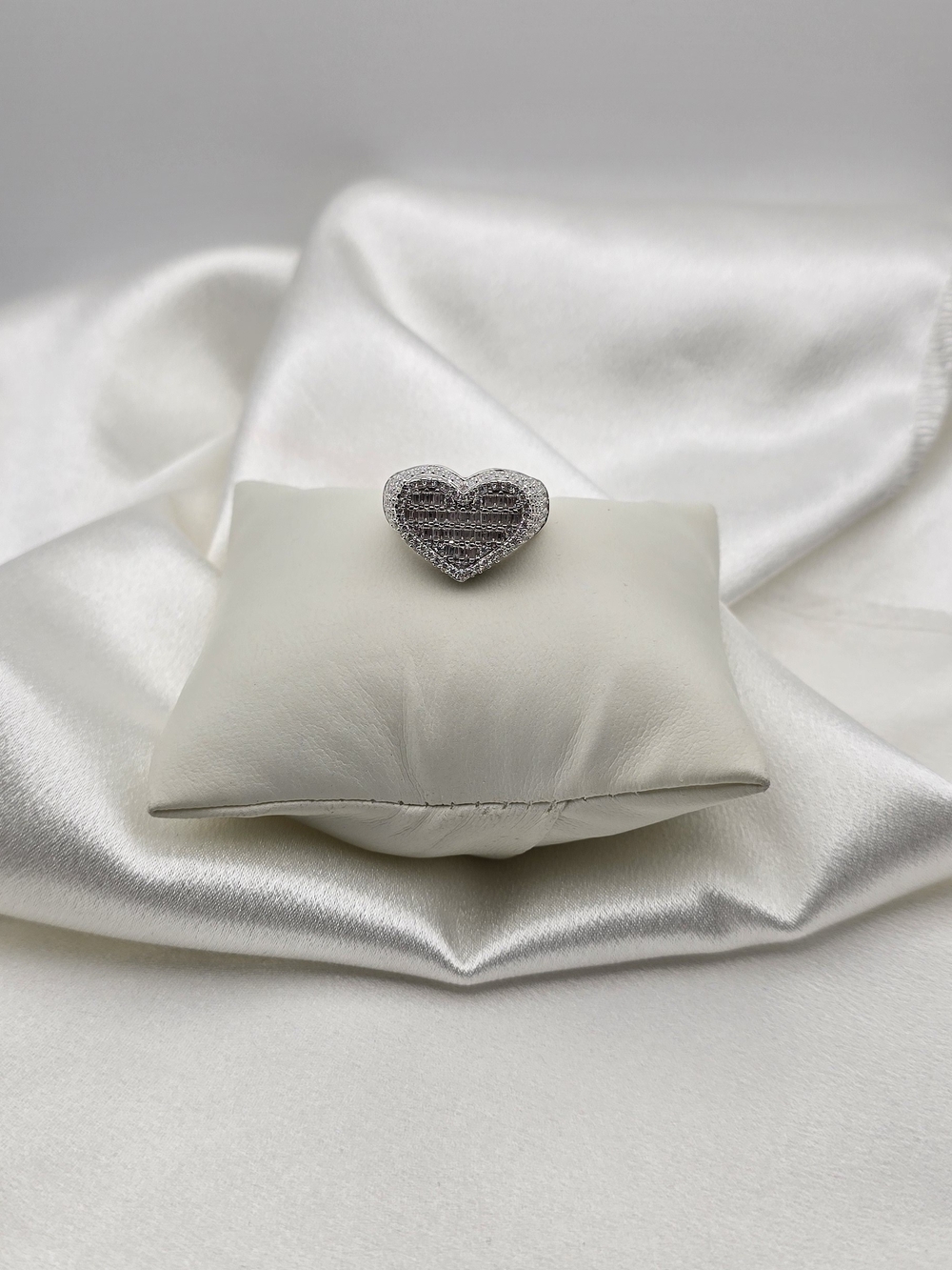 Pave Baguette Design Sterling Silver Sparkling Heart Ring